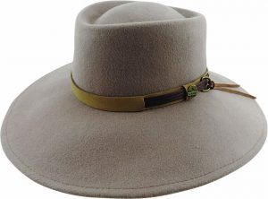 TULLY - WOOL FELT AUSSIE w LEATHER SUEDE BAND & SNOWY RIVER PIN